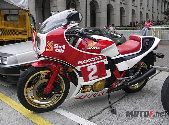 CB1100R.jpg