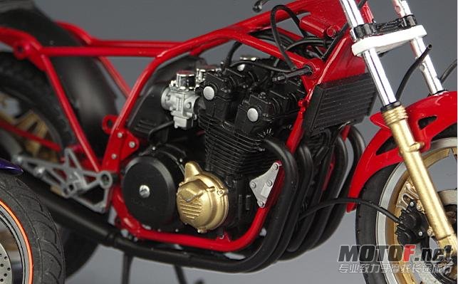 CB1100R车架.jpg
