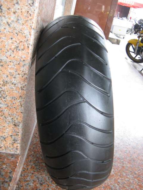 米其林180/55 ZR 17