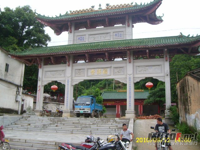 SL701232.JPG