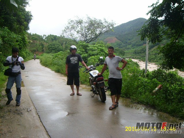 SL701223.JPG