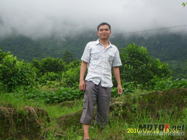 SL701228.JPG