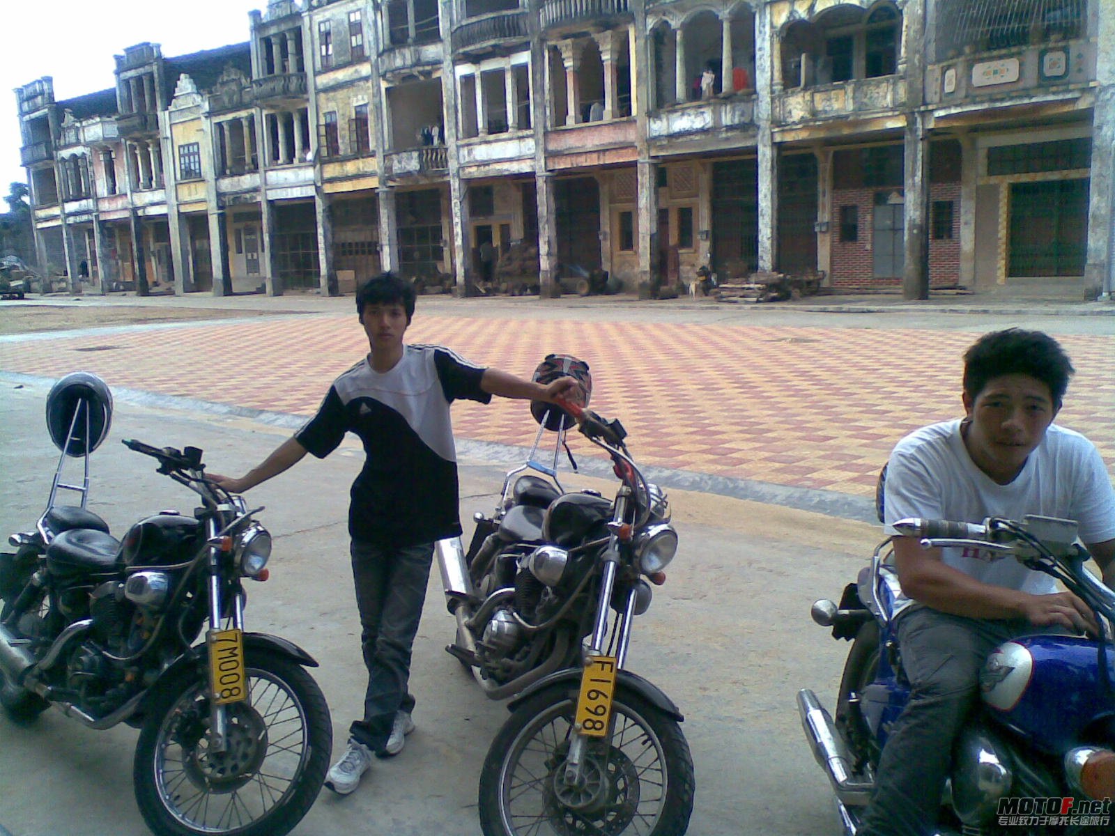 20100801367.jpg