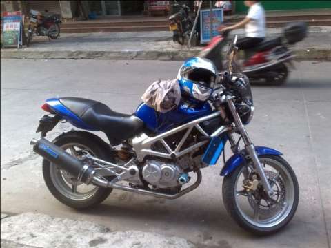 VTR250
