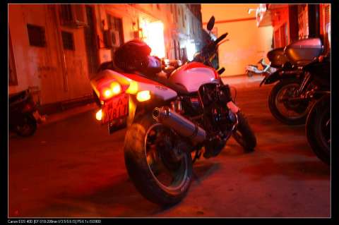 CB400