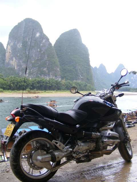 宝马R1150R