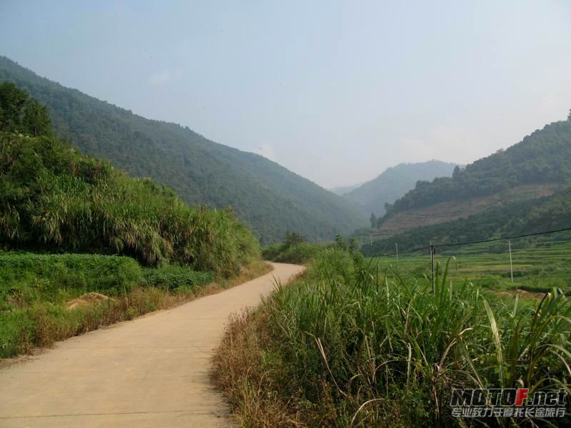 路 23.JPG