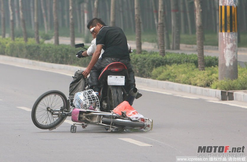 刚看还以为是一般的摩托车！