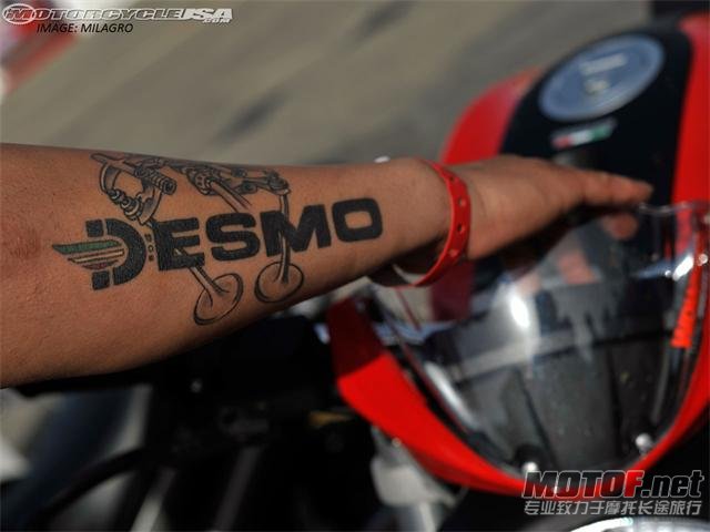 2010_wdw_desmotattoo.jpg