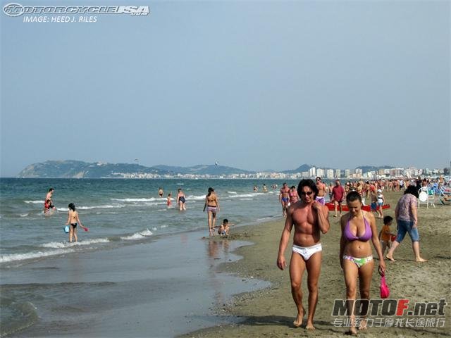 2010-wdw-beach.jpg