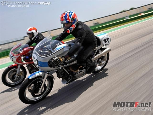 2010-wdw-track.jpg