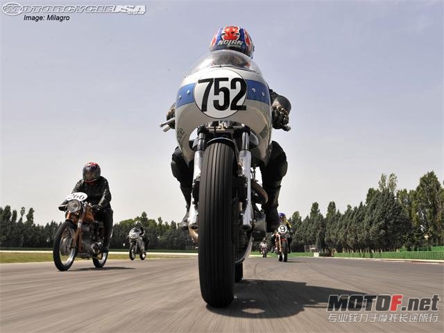 wdw_track.jpg
