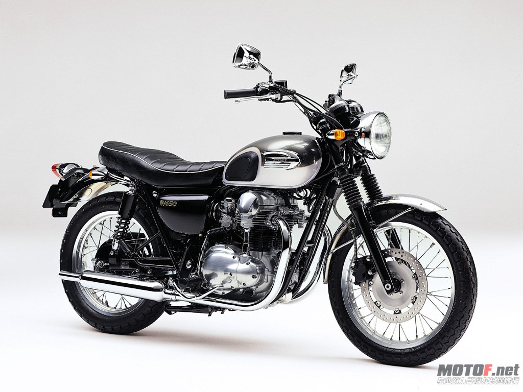 Kawasaki-W650-1-X05FPYKK8P-1024x768.jpg