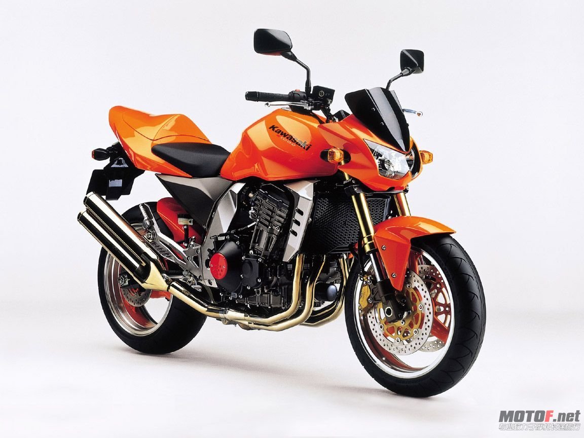 Kawasaki-Z1000-2005-1-PGD4F7HUDD-1024x768.jpg
