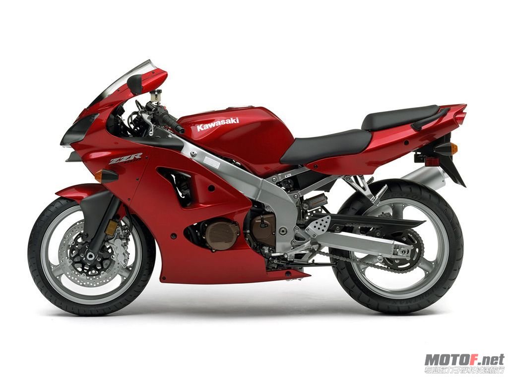 Kawasaki-ZZR-600-2007-1-TTPQ72VNI7-1024x768.jpg