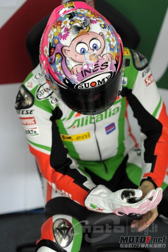 aprilia_biaggi_06.jpg