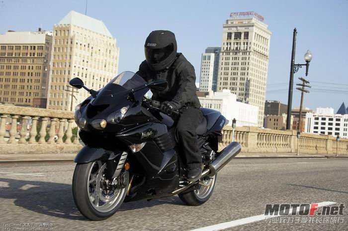 2007-Kawasaki-NinjaZX-14d_0qz6rbEra7l8.jpg
