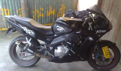 YZF600