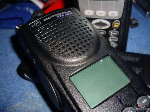MOTOROLA XTS3000顶级数字对讲机UHF全段（充新显ID版）全套