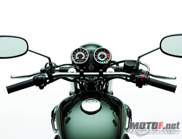 kawasaki_W800_2011_09.jpg