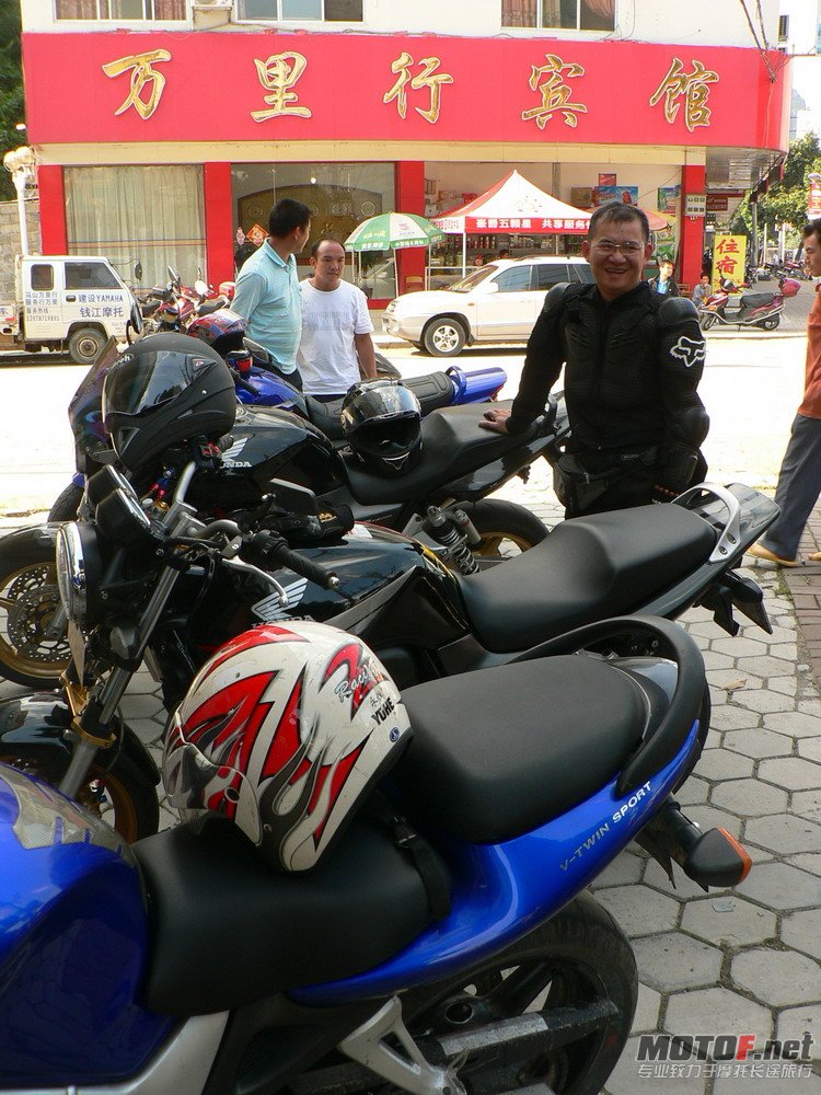 P1040343.jpg