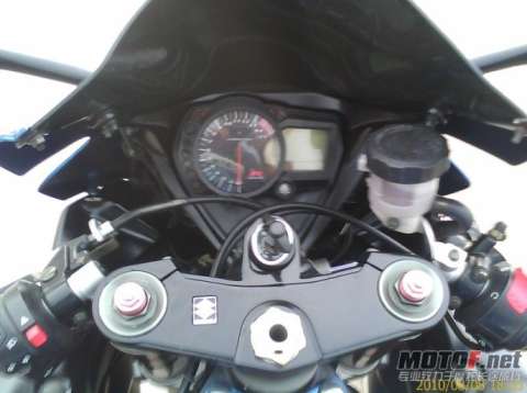 06GSX1000