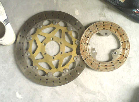 TZR125RR刹车盘