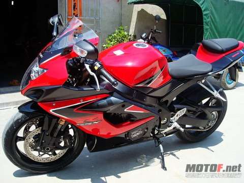 06GSX R1000