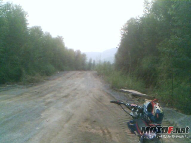 201010171717_00006.jpg