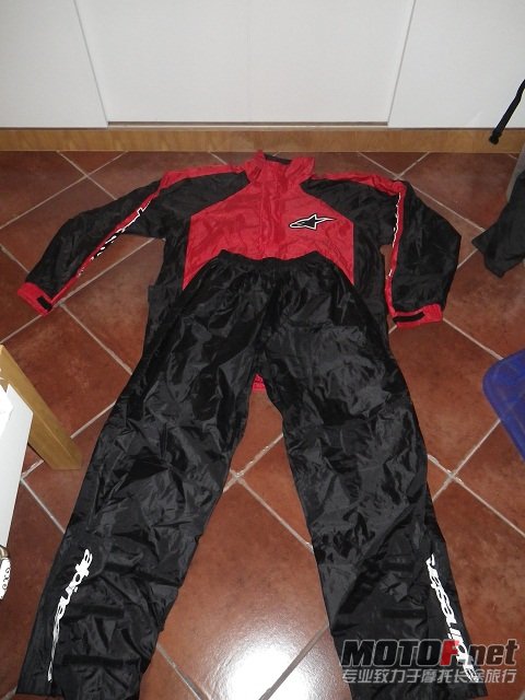 用品4.JPG