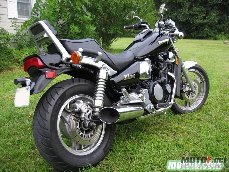 1252163773-Kawasaki-ZL-1000.jpg