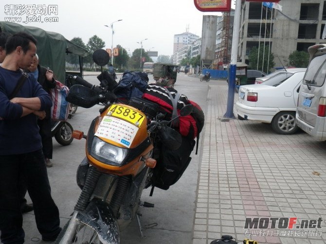 23001161j0dldvsg39zgbn.jpg