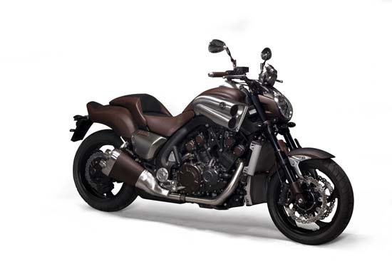 hermes-yamaha-vmax-1.jpg