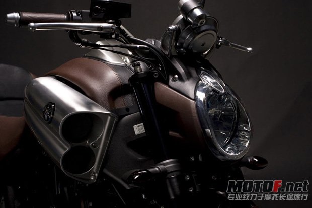 hermes-yamaha-vmax-concept-bike-2.jpg