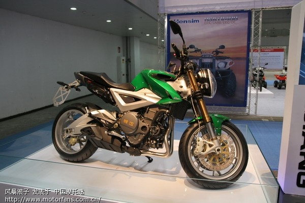4nSzbJ10g5288.jpg