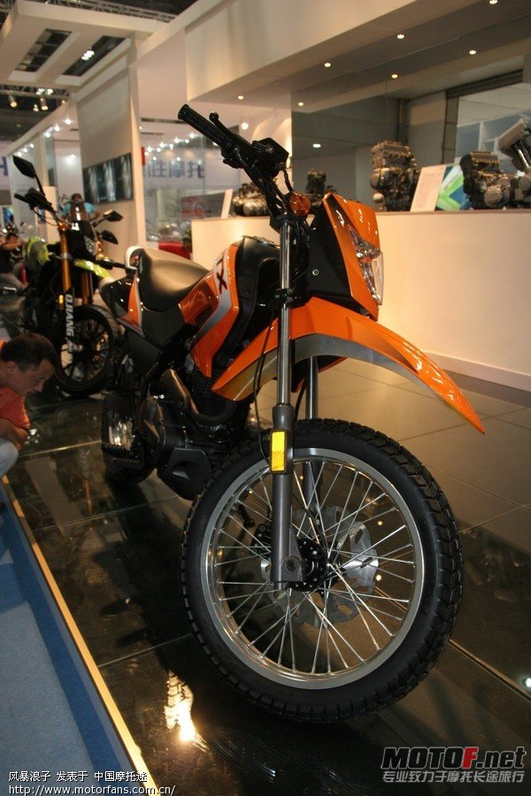6mU2xQLtp1815.jpg