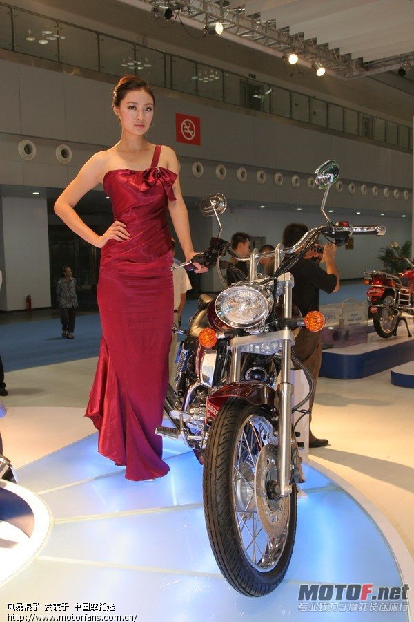 bN9y7cBIs1446.jpg