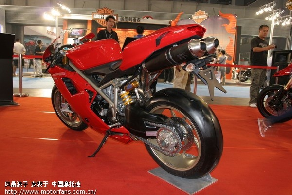 HicQpQC6d3097.jpg