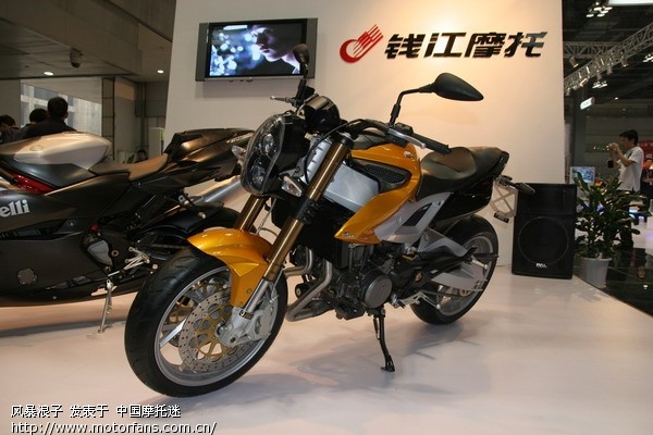 JKmHbQI9J4663.jpg