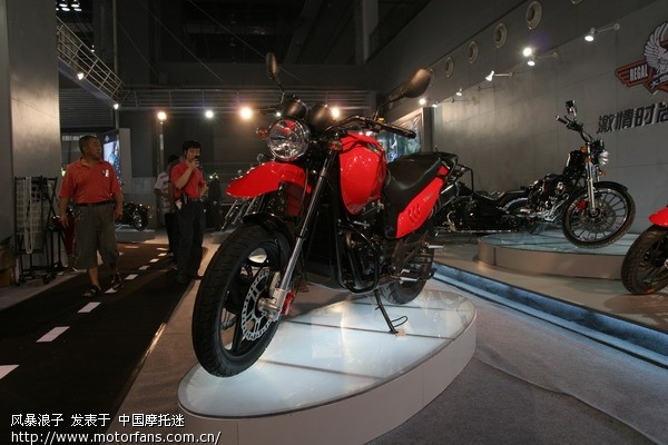 UHSlPND0v7380.jpg