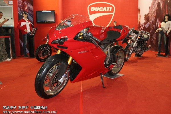 Xy8wGemGA2333.jpg