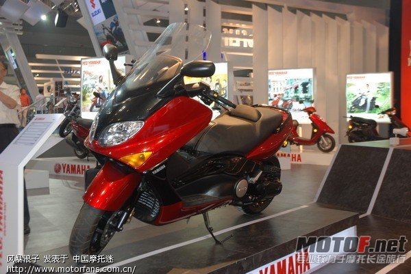 z2hU79SFv1052.jpg