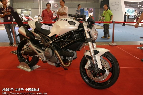0Ms8kCcuV7089.jpg