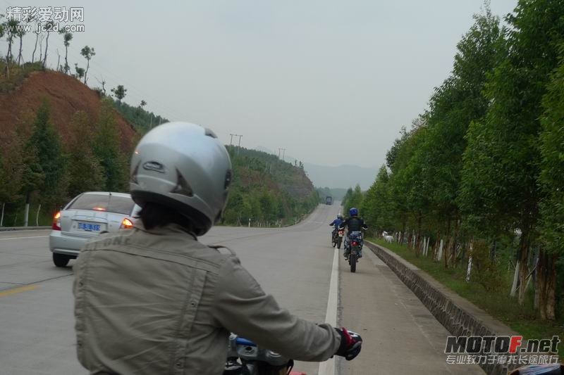 18030311pov4ihh8pt4hkt.jpg