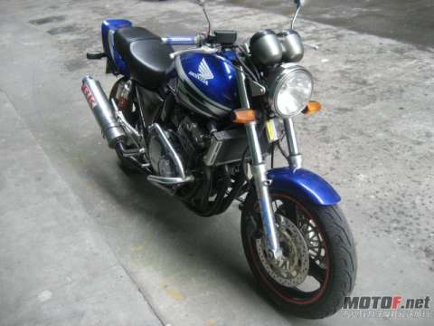 CB400