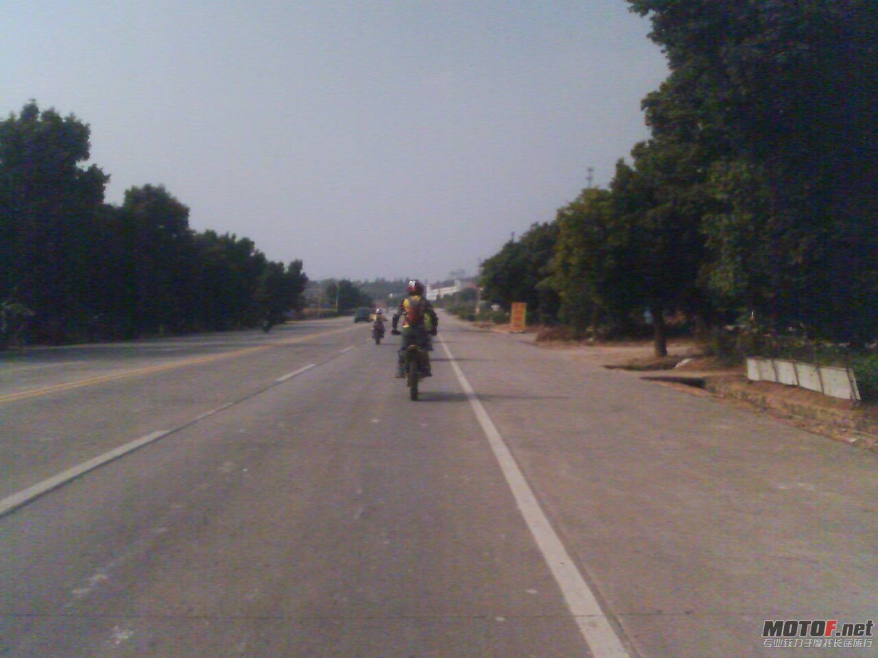 201011141426_00001.jpg