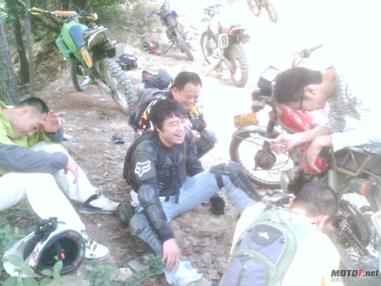 201011141516_00007.jpg