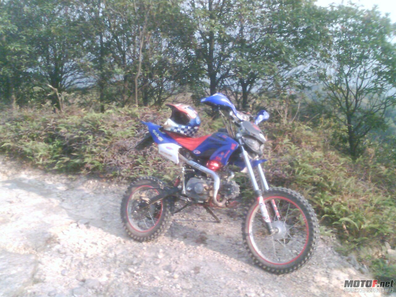 201011141539_00015.jpg