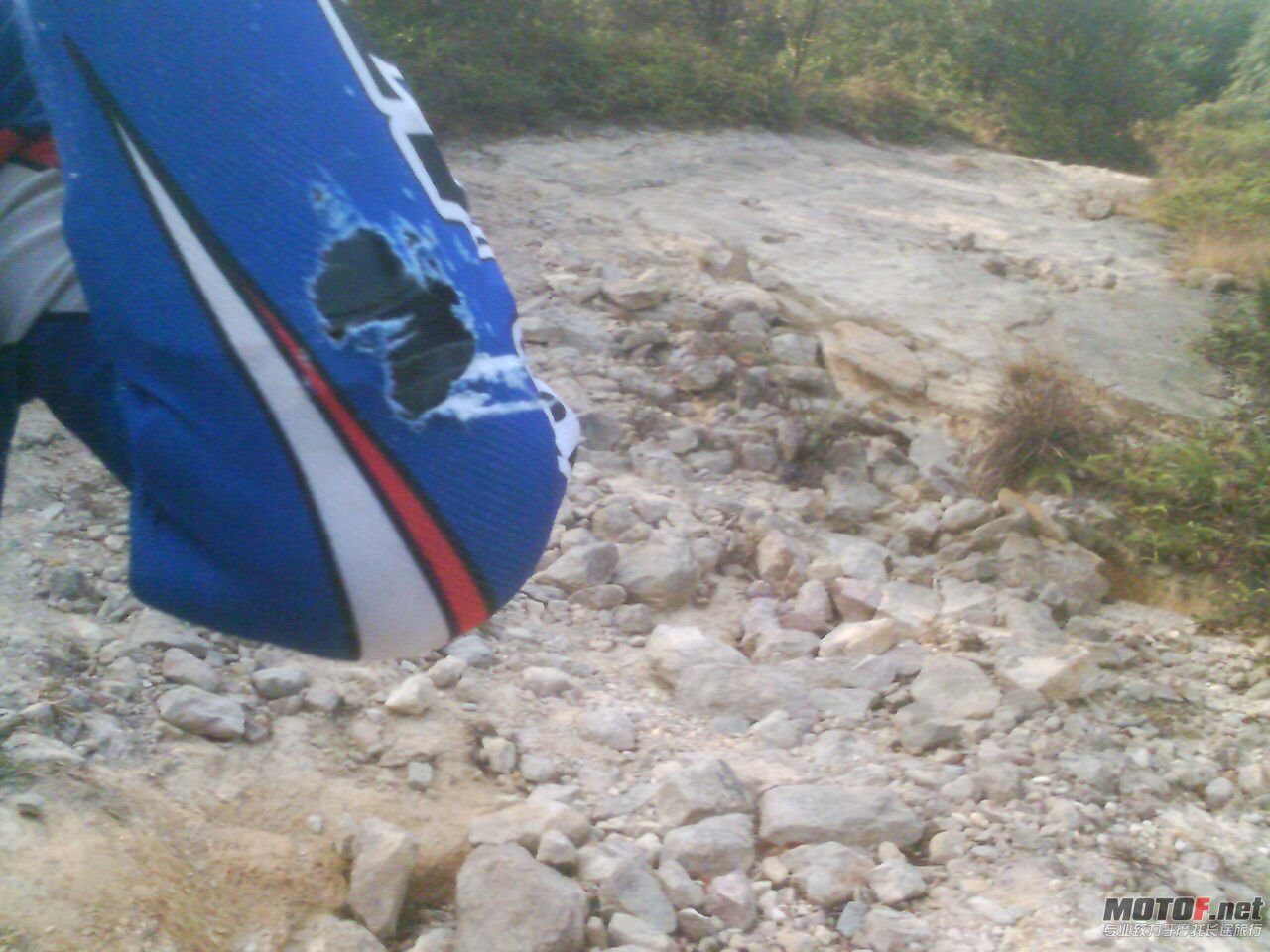 201011141539_00018.jpg