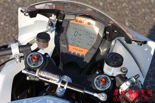 1_101009212247_6[1].jpg